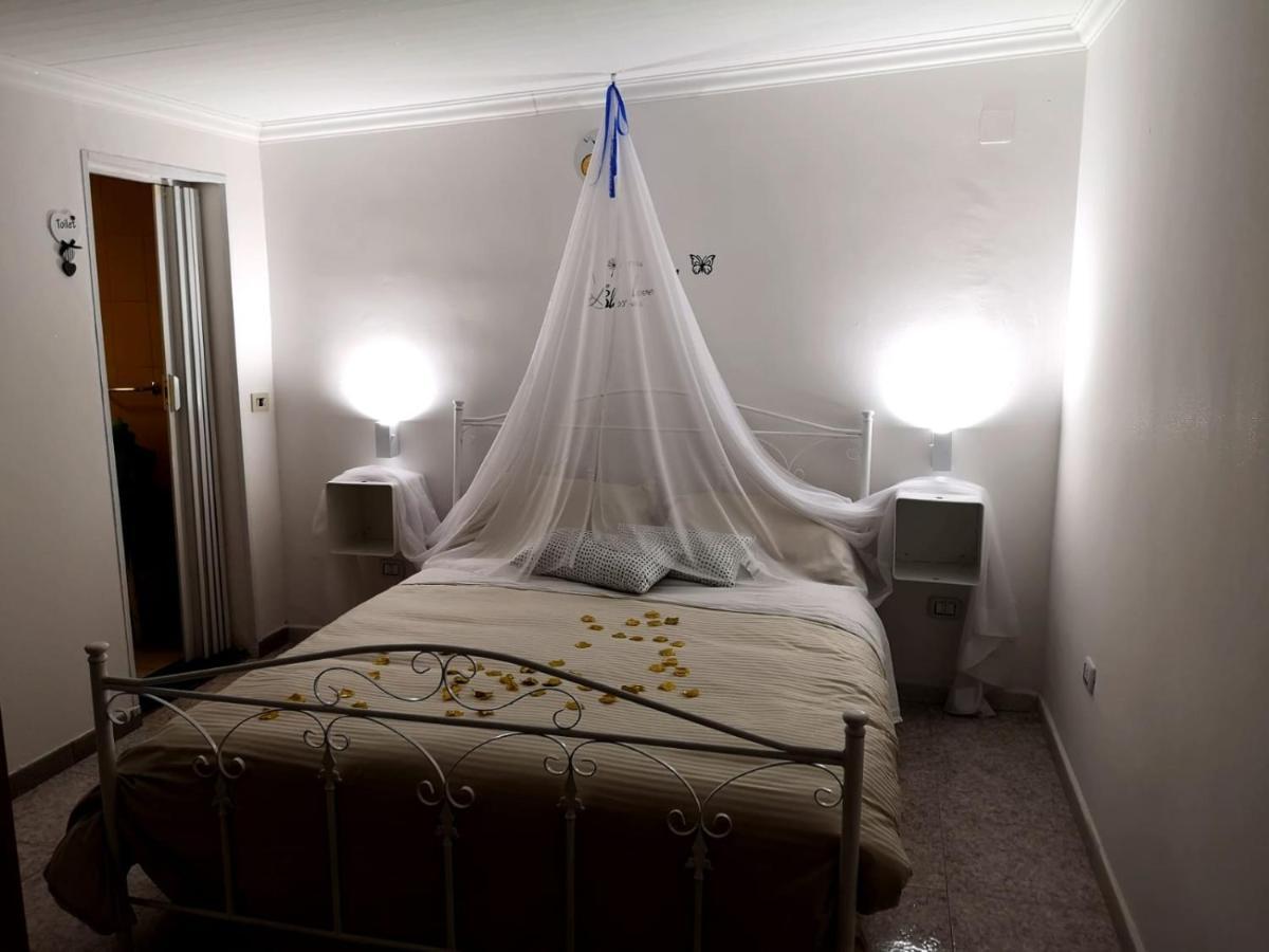 Villa Mina Con Vasca Idromassaggio Tarent Zewnętrze zdjęcie