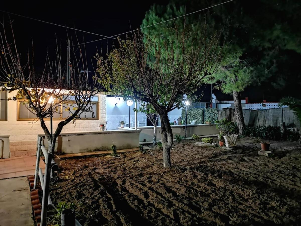 Villa Mina Con Vasca Idromassaggio Tarent Zewnętrze zdjęcie